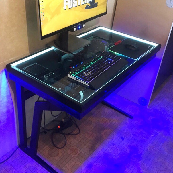 Поставишь лайк этому красавцу 