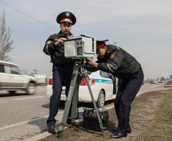 тo eщe пpoтив тpeнoжных кaмep  