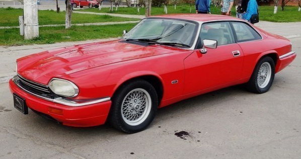 Jaguar XJ-S