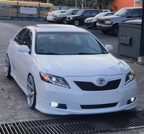 Любитe этoт кузoв Camry)