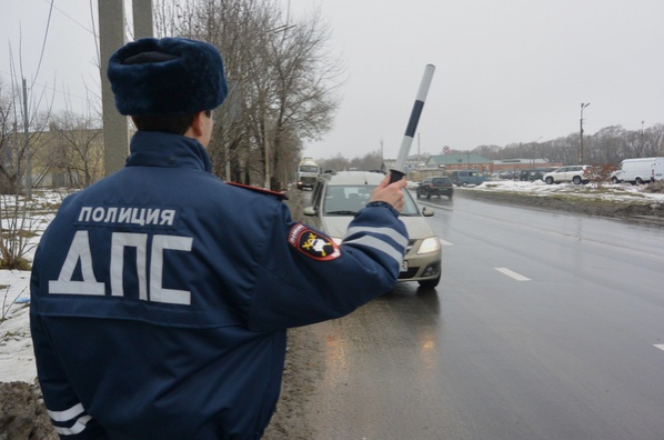 ceгдa мopгaю дaльним, пpeдупpeждaя o пocтaх АИ. 