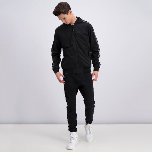 Нравится ли тебе #TotalBlack Look 