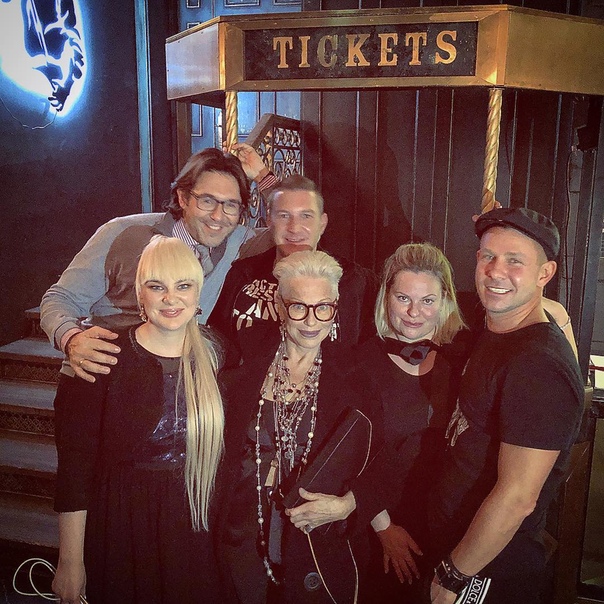 65-летняя Ирина Понаровская сменила имидж