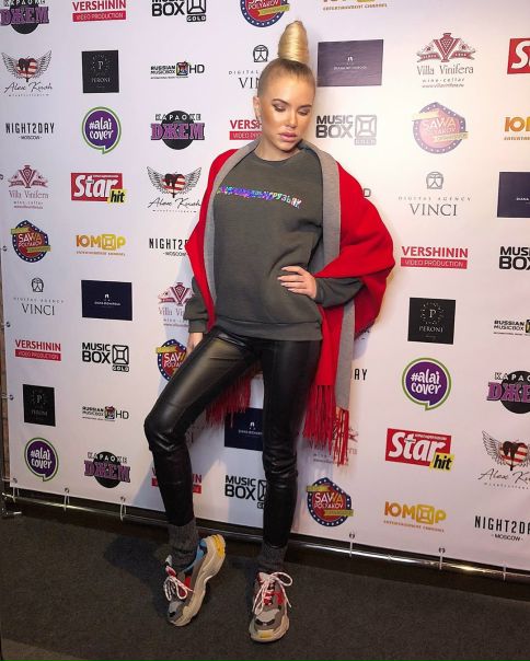 Экс-участница телепроекта Дом-2 Дарья Друзьяк прошла во второй этап кастинга в группу Serebro.