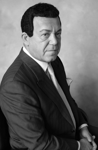 Сегодня великому певцу Иосифу Кобзону исполнился бы 81 год.