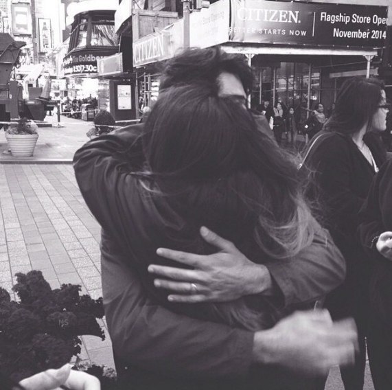 Расстаться с человеком - это пять секунд делов, а для того, чтобы расстаться с мыслями о нем, может и пяти лет не хватить. 