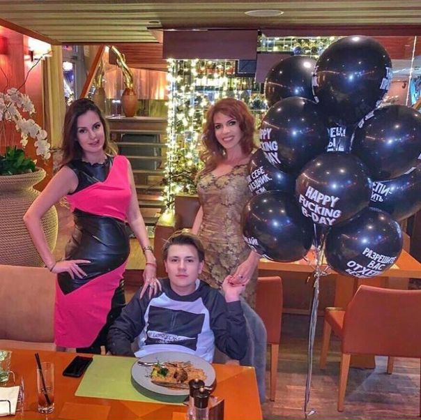 Наталья Штурм готовится впервые стать бабушкой