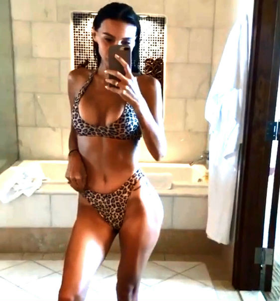 Оксана Самойлова пожаловалась подписчикам на потерю веса