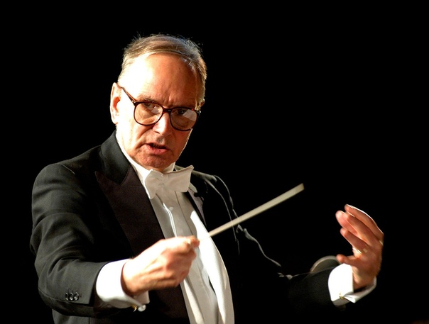 90 лет сегодня исполнилось Эннио Морриконе - выдающемуся композитору современности , дважды лауреату премии 