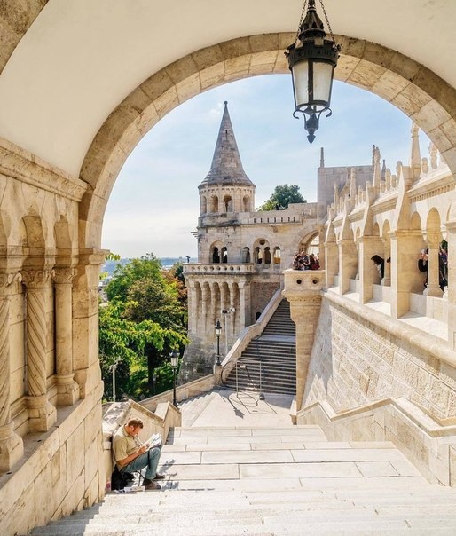 Солнечный Будапешт, Венгрия.