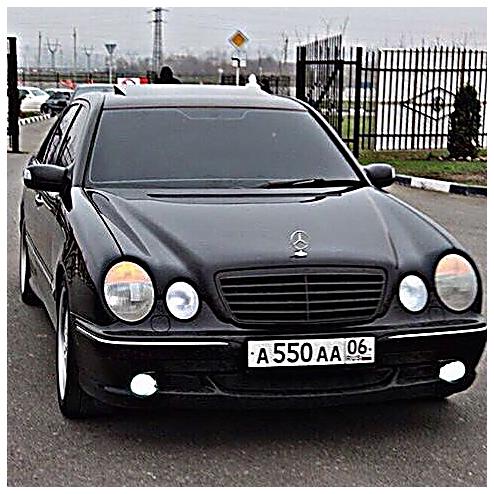 Mercedes-Benz E55 AMG