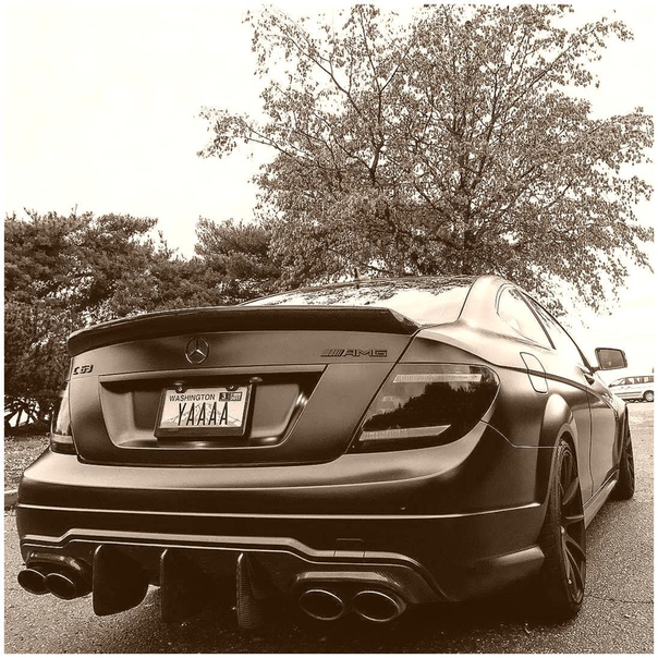 Mercedes-Benz C63 AMG