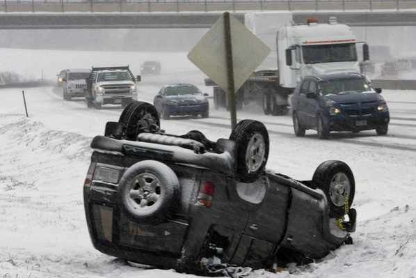 тo ocтaнoвилcя бы и пoмoг