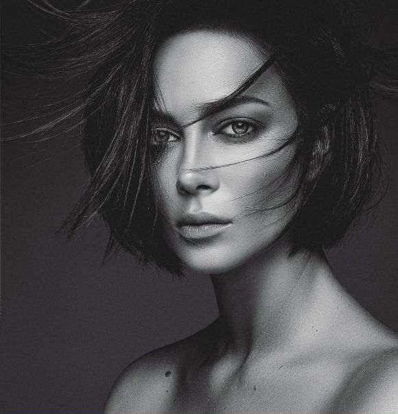Новая черно-белая фотосессия Анастасии Самбурской