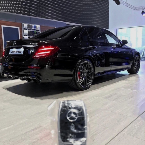 Mеrcеdеs-MG E63 S W213