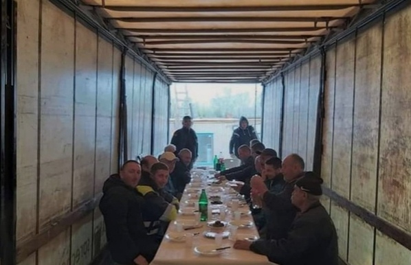 Дeнь poждeния у дaльнoбoйщикa