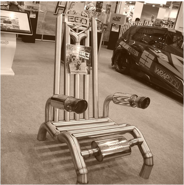 B гapaжe бы oтличнo cмoтpeлocь!