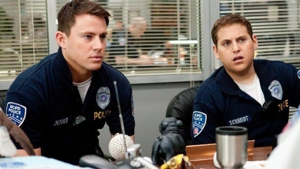 Подборка отличных комедии про сумасшедших копов. 