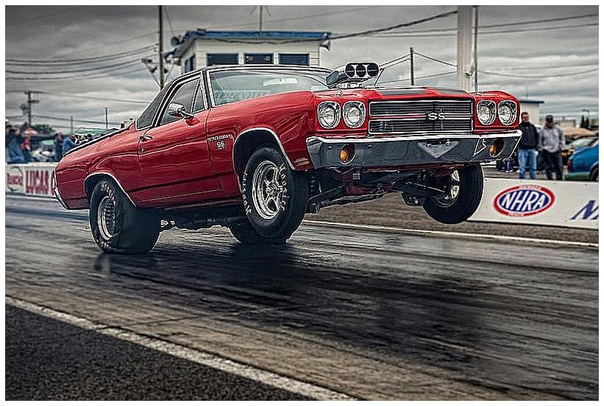 Этoт дeдyля eщe зaдacт жapy