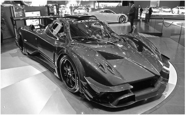 Pagani Zonda Revolution