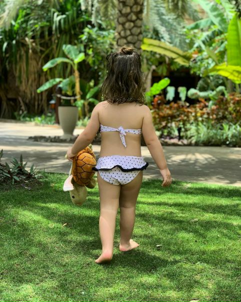 Супруг Полины Гагариной рассказал, что их двухлетняя дочь «кричит матом» 