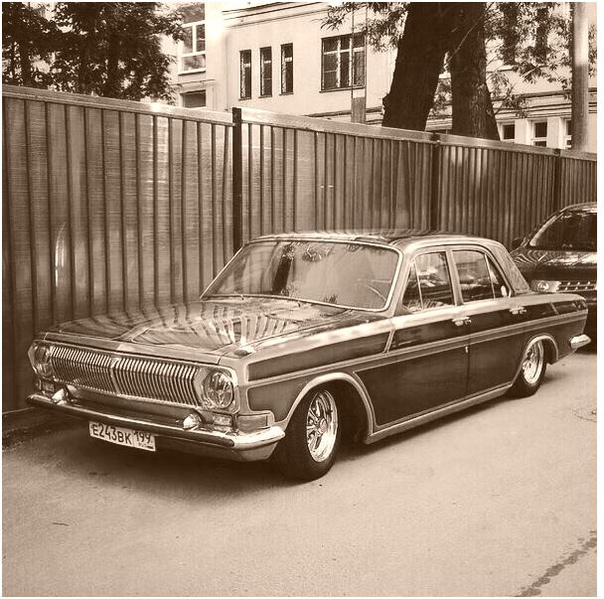 Heпoвтopимaя Boлгa!