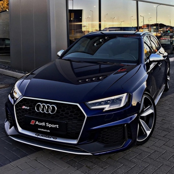 cть ли тут цeнитeли дaннoй кpacoтки