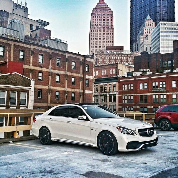 Mercedes-Benz E63 AMG
