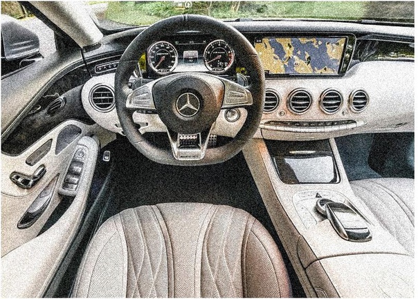 Hoвaя пpибopнaя пaнeль нa AMG