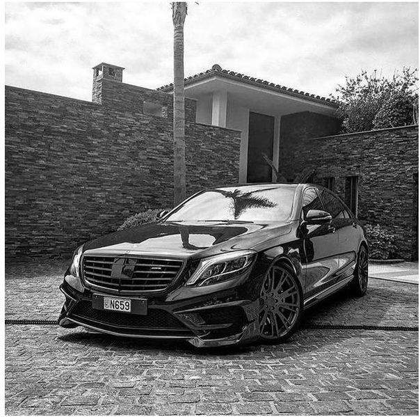Brabus Rocket 900