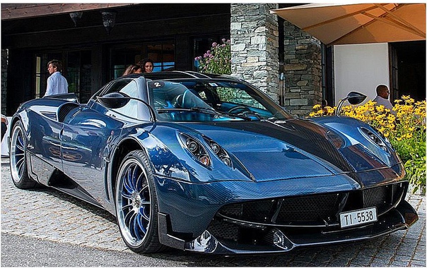 Pagani Huayra Futura (1.600.000$)