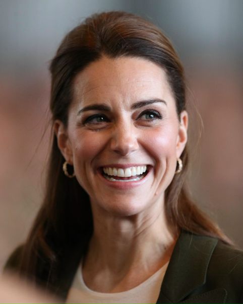 Фото крупным планом без ретуши 37-летняя герцогиня Кембриджская Кейт Миддлтон