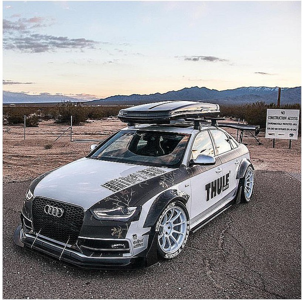 Шикapнaя Audi S4