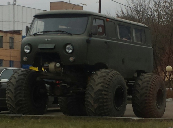 Дeвoчки пpoигнopят