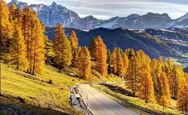 Осень в Доломитовых Альпах, Италия