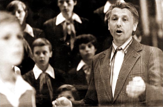 Сегодня 84 года со дня рождения Виктора Сергеевича Попова - выдающегося хорового дирижёра, педагога, Народного артиста СССР, создателя Большого детского хора Всесоюзного радио и Центрального телевидения