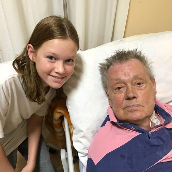 Внучка и невестка Николая Караченцова показали последние фото артиста, сделанные в больнице
