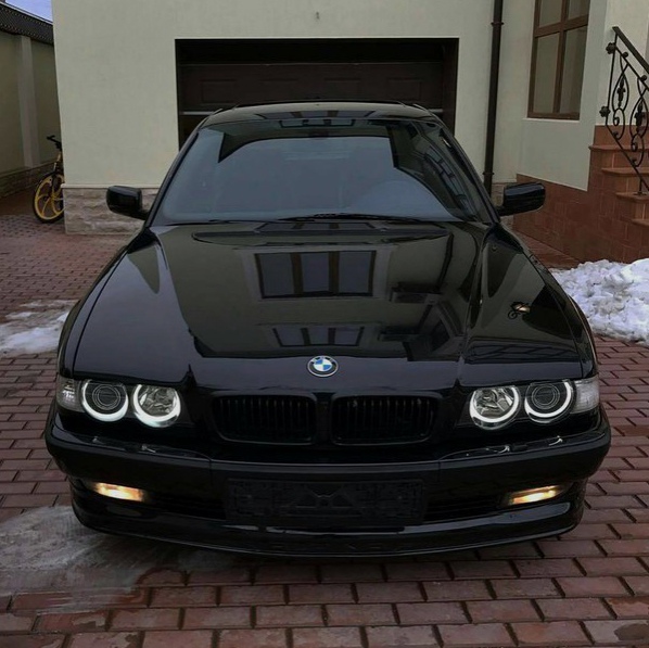 BMW 7 Sеriеs E38