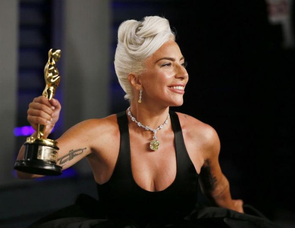 Леди Гага пришла на «Оскар» в ожерелье с легендарным бриллиантом Tiffany за $40 миллионов
