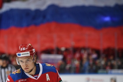 Хоккеист сборной России позавидовал футболистам